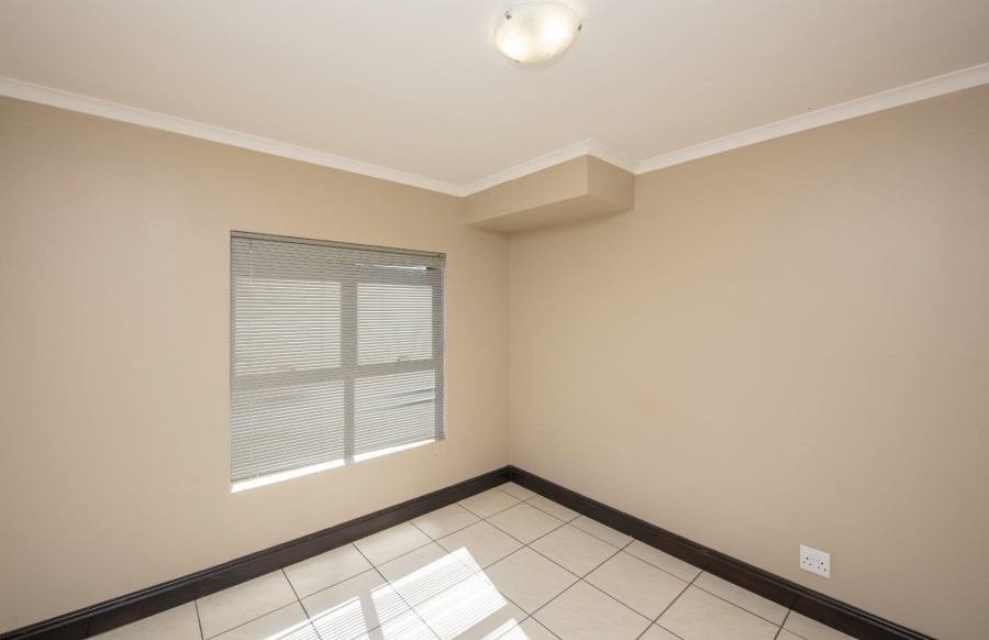 2 Bedroom Property for Sale in Brackenfell South Western Cape